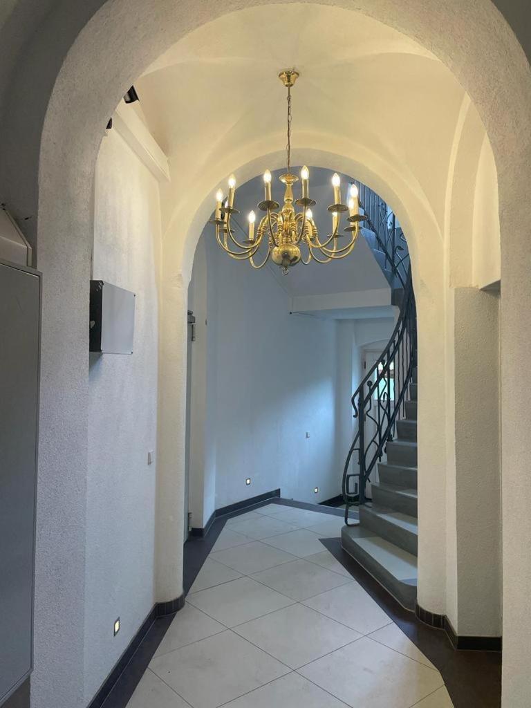 Zimmermann Apartment *
